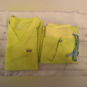Figs Lemon Scrub Set